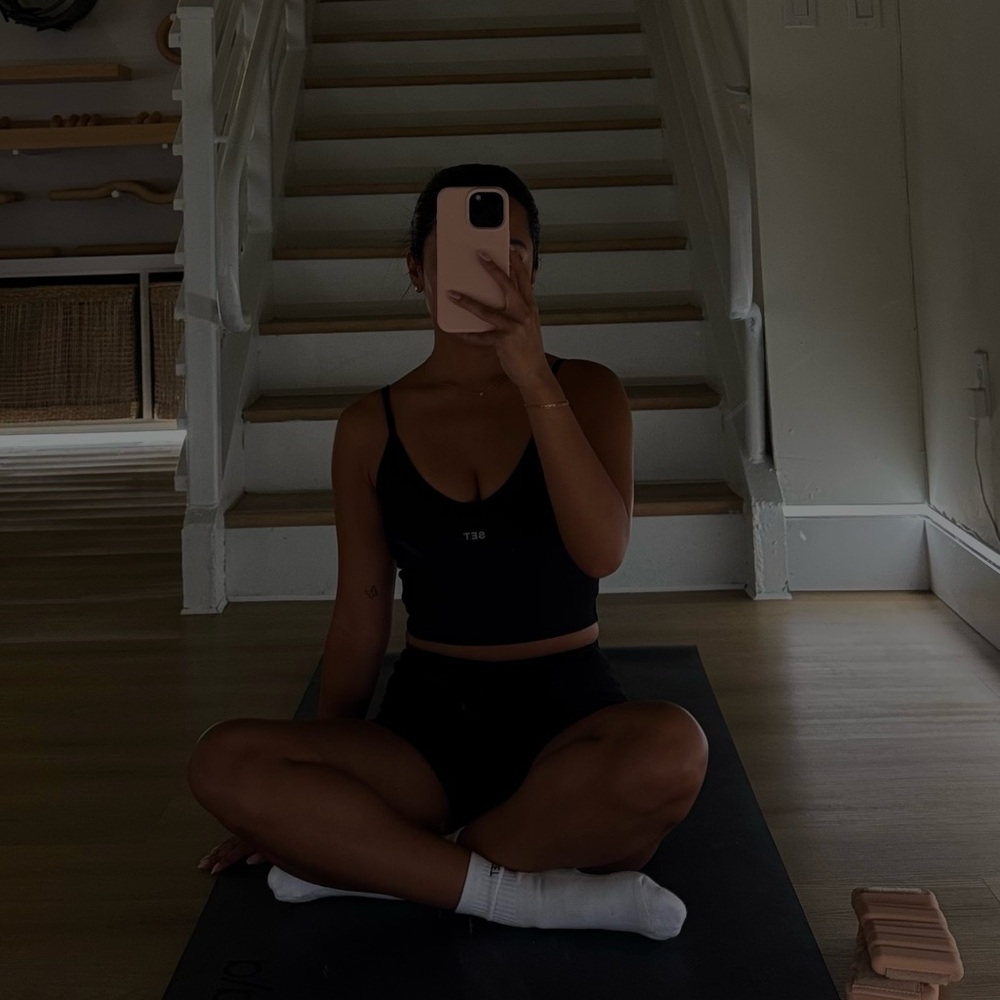 Black Set Active Set (Shorts + Top)
